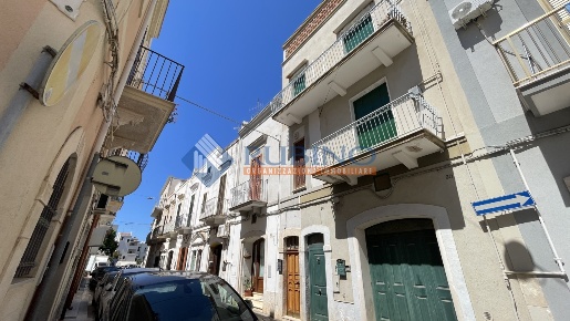 Foto Appartamento in Via Foggia 30, Mola di Bari Centro di 72 m² in vendita