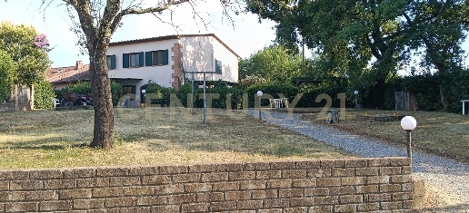 Foto Casale in località Baraccone s.n.c, Gavorrano Centro di 327 m²