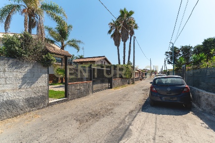 Foto Villa unifamiliare in Via dei Geranei 12, Augusta Agnone di 205 m²