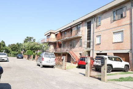 Foto Appartamento in Via Alcide de Gasperi 7, Bondeno Centro di 100 m²
