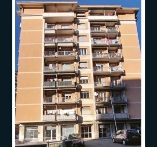 Foto Appartamento in Via Fereggiano 30/7, Genova Marassi di 107 m² all'asta