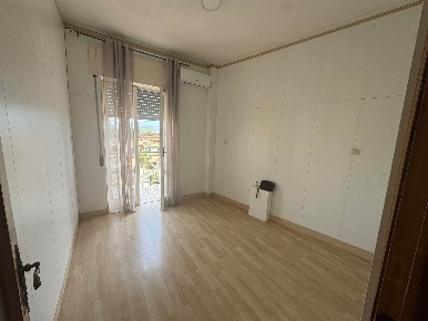 Foto Ufficio in VIA LIBERTA', Marigliano Centro di 25 m² con 1 locali