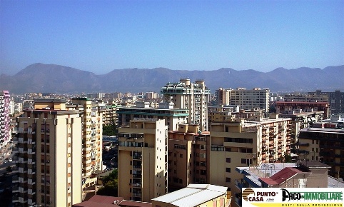 Foto Attico a Palermo di 64 m² con 2 locali in vendita