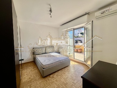 Foto Appartamento in Via Andrea Maffei, Milano Montenero di 65 m²