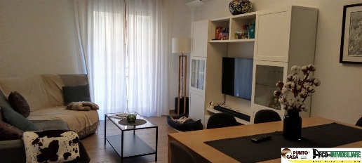 Foto Appartamento in Via Agrigento, Palermo Politeama - Ruggiero Settimo