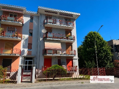 Foto Appartamento in Via Milano, Vittuone di 110 m² con 3 locali in vendita