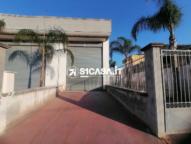 Foto Laboratorio in Via F.Nuzzo, Galatone Centro di 73 m² con 1 locali