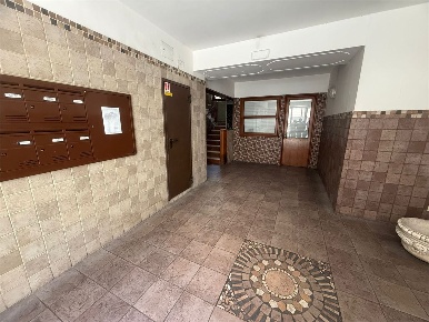 Foto Appartamento in Piazza Muzii, Napoli Arenella di 130 m² con 5 locali