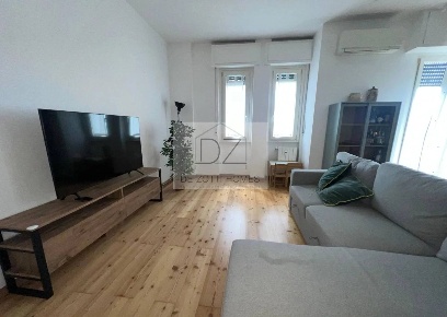 Foto Appartamento in Via Sarzana 40, Milano Istria con 3 locali in affitto