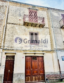 Foto Casa indipendente in Via Garibaldi 131, Polizzi Generosa di 211 m²