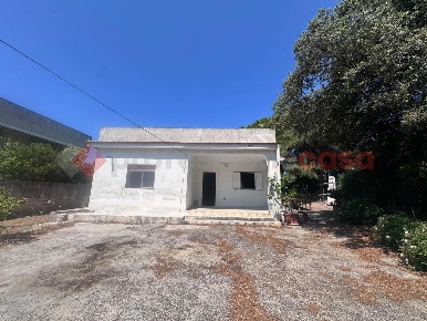 Foto Villa unifamiliare in Via DELLE TOMANIE 25, Pulsano di 70 m²