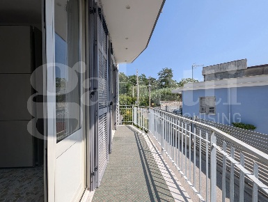 Foto Appartamento in Via Murat 00, Bacoli Centro di 60 m² con 4 locali