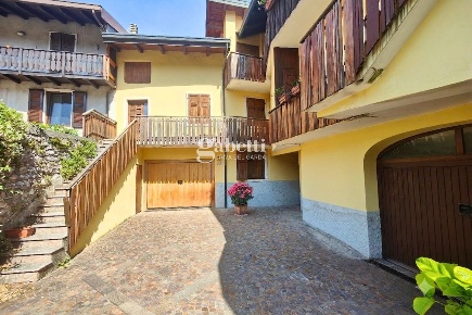 Foto Casa indipendente in Via dei Forni 16, Nago-Torbole Centro di 180 m²