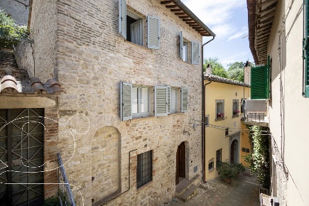 Foto Duplex in Via san quirico 25, Todi Centro di 140 m² con 4 locali