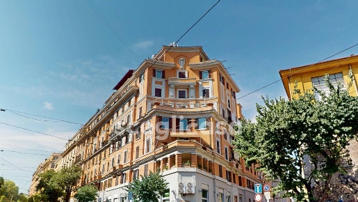 Foto Appartamento in Via Bixio 95, Roma Esquilino di 160 m² con 5 locali