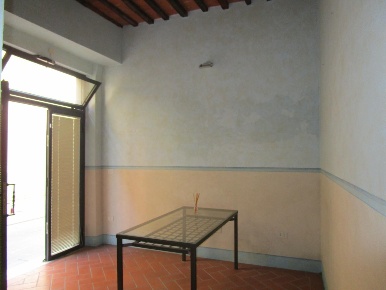Foto Locale commerciale a Santa Croce sull'Arno Centro di 20 m² in affitto