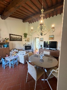 Foto Appartamento a Fosdinovo Caniparola di 79 m² con 4 locali in vendita