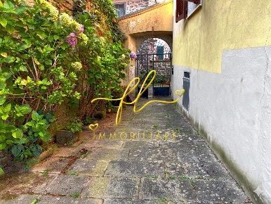 Foto Appartamento a Fivizzano di 80 m² con 4 locali in vendita
