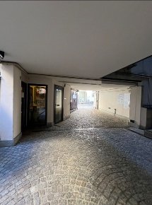 Foto Box a Torino Via della Rocca di 10 m² con 1 locali in vendita