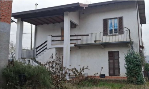 Foto Casa indipendente a Sesto Calende Oca di 215 m² con 5 locali