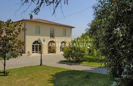 Foto Villa unifamiliare a San Miniato La Scala, Calenzano di 1020 m²