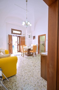 Foto Appartamento in Via Pietro Galvani 32, Ostuni di 80 m² con 4 locali