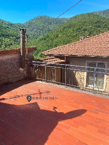 Foto Casa indipendente in VIA SAN ROCCO 47, Riccò del Golfo di Spezia