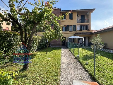 Foto Appartamento in VIA ANTONIO VIVALDI 30, Castello d'Argile Centro