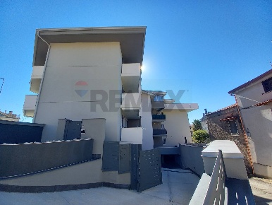 Foto Appartamento in Via Andrea Iannelli 41, Caserta Mezzano di 98 m²