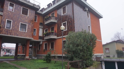 Foto Appartamento in Via Cremona 9, Manerbio Centro di 100 m² con 3 locali