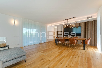 Foto Appartamento in via Guglielmo Oberdan 31, Salzano Centro di 172 m²