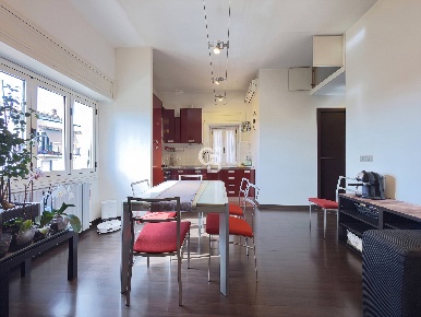 Foto Appartamento in Via Santa Maria della Grotticella 37, Viterbo di 70 m²