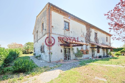 Foto Villa unifamiliare in via saletto, Crespina Lorenzana di 400 m²