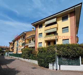 Foto Appartamento in Via San Francesco 47, Castano Primo Centro di 80 m²