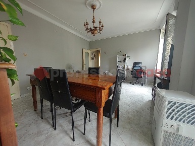 Foto Appartamento in diaz, Pinerolo Centro di 80 m² con 4 locali in vendita