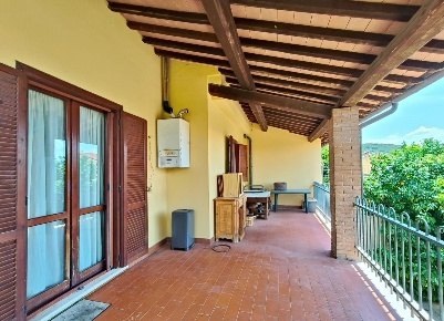 Foto Villa a schiera in Via Agostino di Duccio snc, Amelia Centro di 257 m²