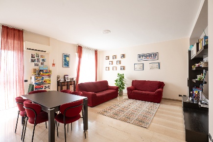 Foto Appartamento in Giambellino, Milano Giambellino di 107 m² con 3 locali