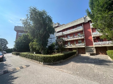 Foto Appartamento in Strada Messenape 28, Bari Santa Caterina di 155 m²