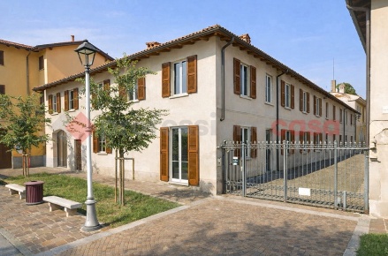 Foto Duplex in Piazza vittorio emanuele II 20, Nerviano Centro di 110 m²