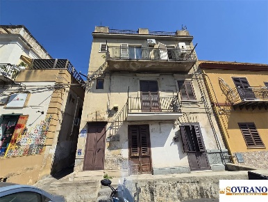 Foto Appartamento a Palermo Poggio Ridente di 80 m² con 3 locali in vendita