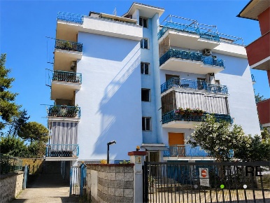 Foto Appartamento in Via Aterno, Pescara Tiburtina di 82 m² con 3 locali
