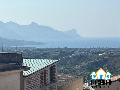 Foto Villa unifamiliare a Alcamo di 450 m² con 16 locali in vendita