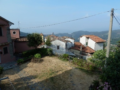 Foto Casa indipendente in Via Baggio Montanina, Pistoia di 120 m²