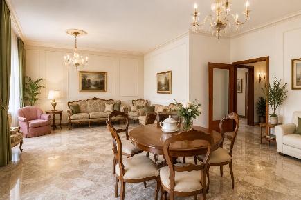 Foto Appartamento in Via Cataldo Antonio Mannarino 4, Lecce di 150 m²
