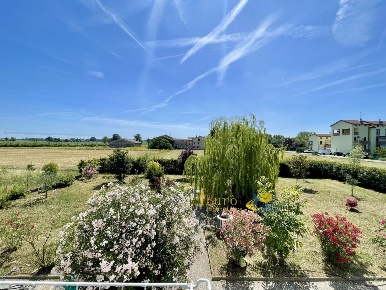 Foto Villa unifamiliare in Strada Dani Maestà, Parma Baganzola - Aeroporto