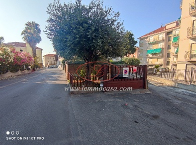 Foto Posti auto in Via Villebone 3, Diano Marina Centro di 14 m² in vendita