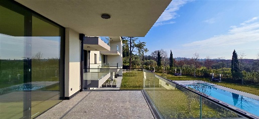 Foto Appartamento a Salò Cunettone Villa di 102 m² con 3 locali in vendita