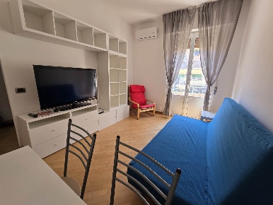 Foto Appartamento in Via Luigi Michelazzi, Firenze di 60 m² con 3 locali
