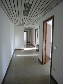 Foto Ufficio a Padova Santa Sofia - Altinate di 120 m² con 5 locali