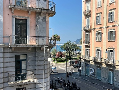 Foto Appartamento in corso giuseppe garibaldi 252, Salerno Centro di 90 m²